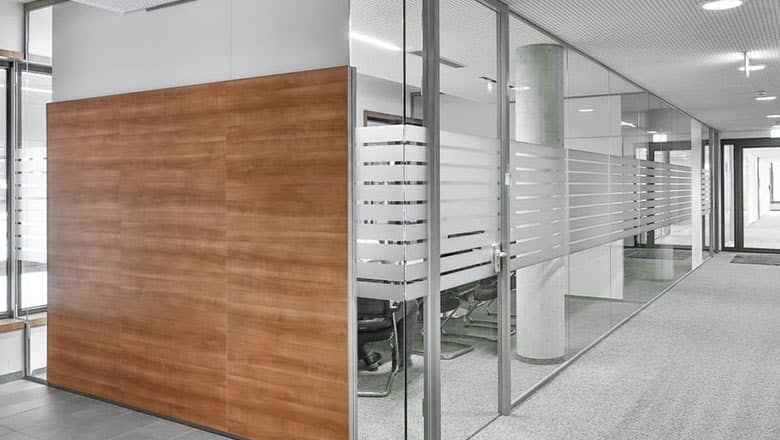 Solid wall elements made of wood