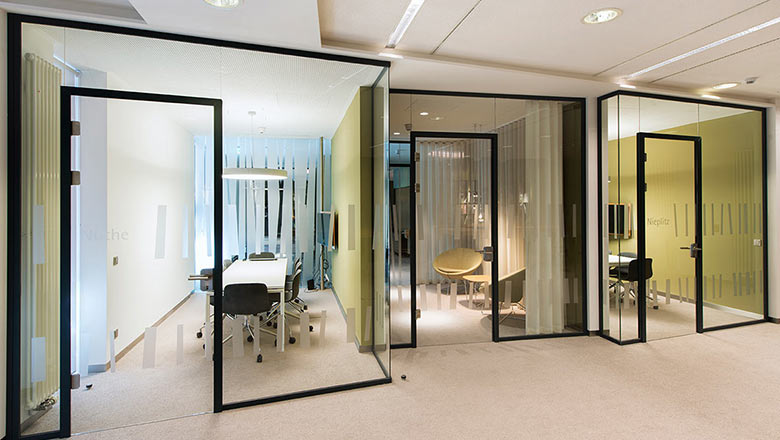 Offices on the corridor side with Vista glass walls