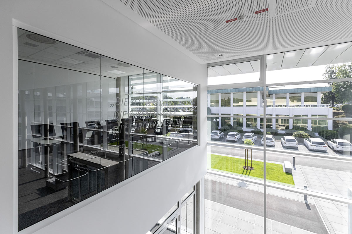 Vista glass wall separating a meeting area